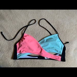 SALE! PINK Victoria Secret Swimsuit Top (L)